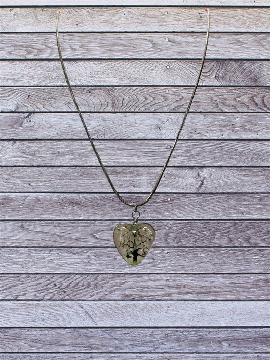 Resin Heart-shaped Tree of Life 20 inch Necklace - Silver