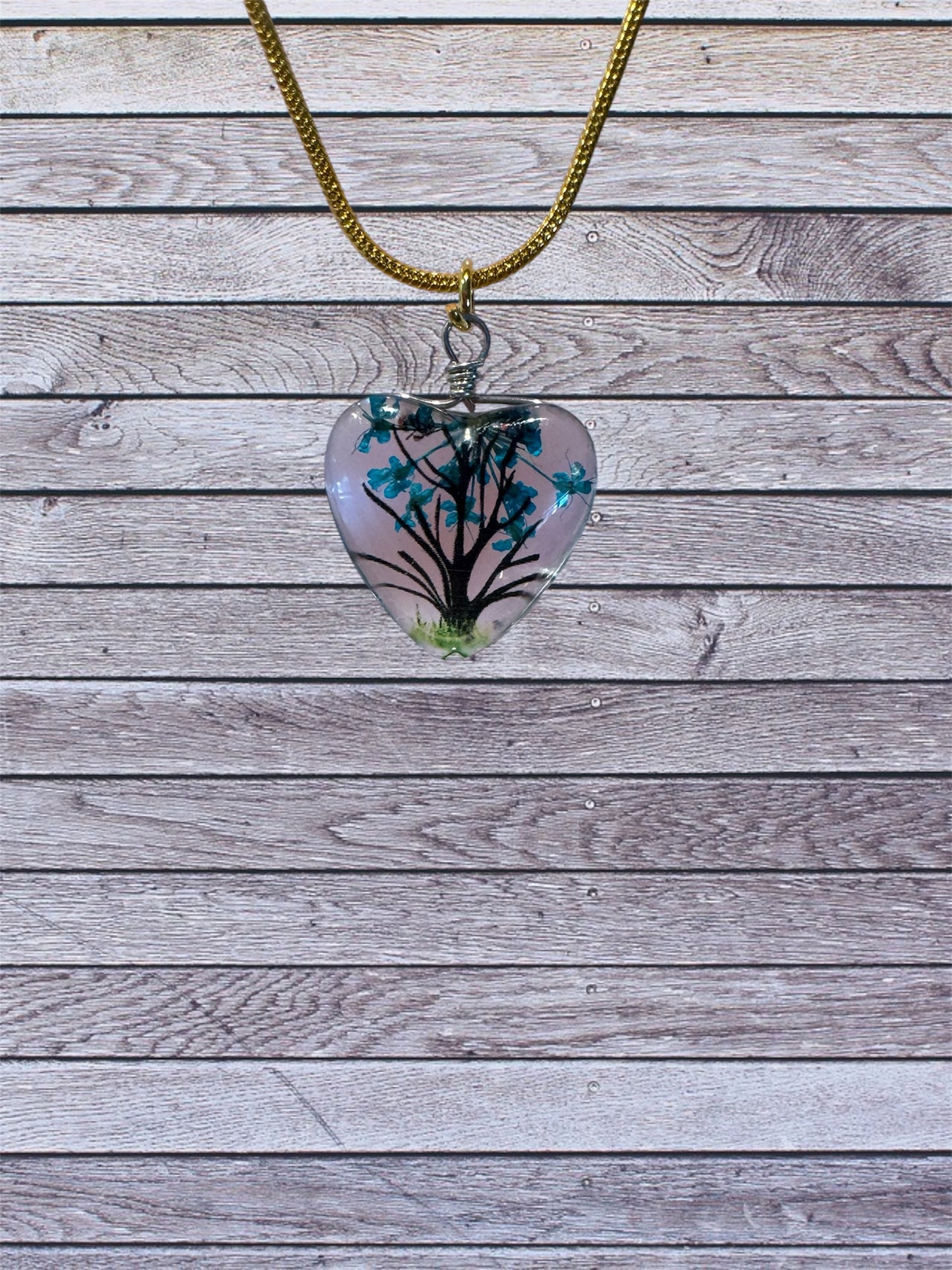 Resin Heart Shaped Tree of Life 18-Inch Golden